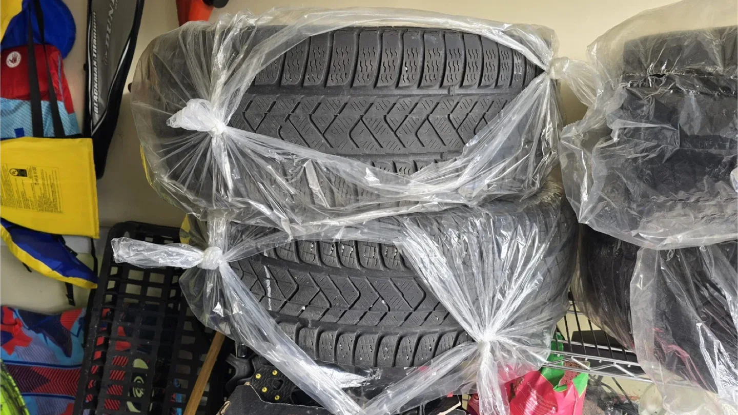 Infinity QX50 RFT winter tires. image indicator(7)