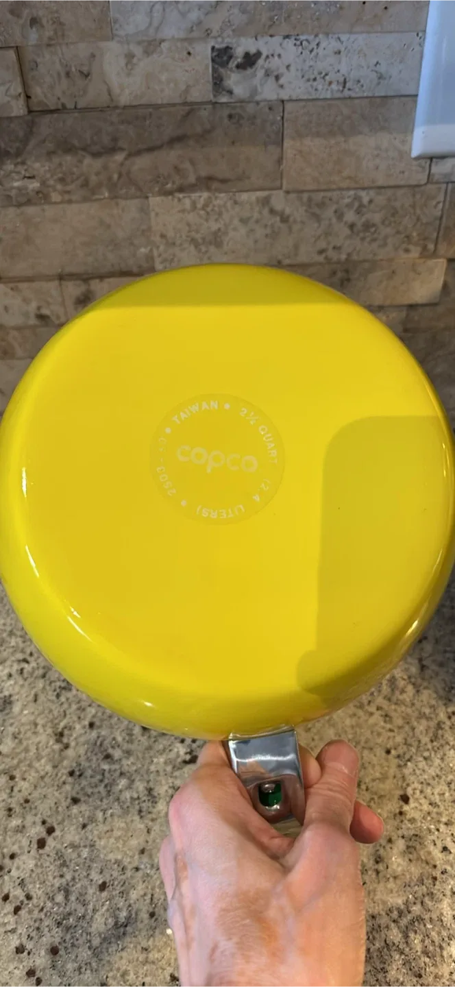 Copco Lemon Yellow Teapot - 2.5 Quart image indicator(3)