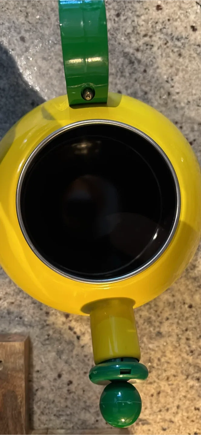 Copco Lemon Yellow Teapot - 2.5 Quart image indicator(6)