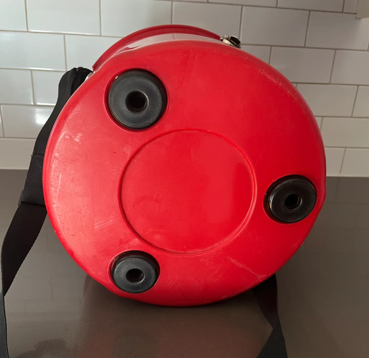 Chilly Moose 12L Red Harbour Bucket Cooler image indicator(5)