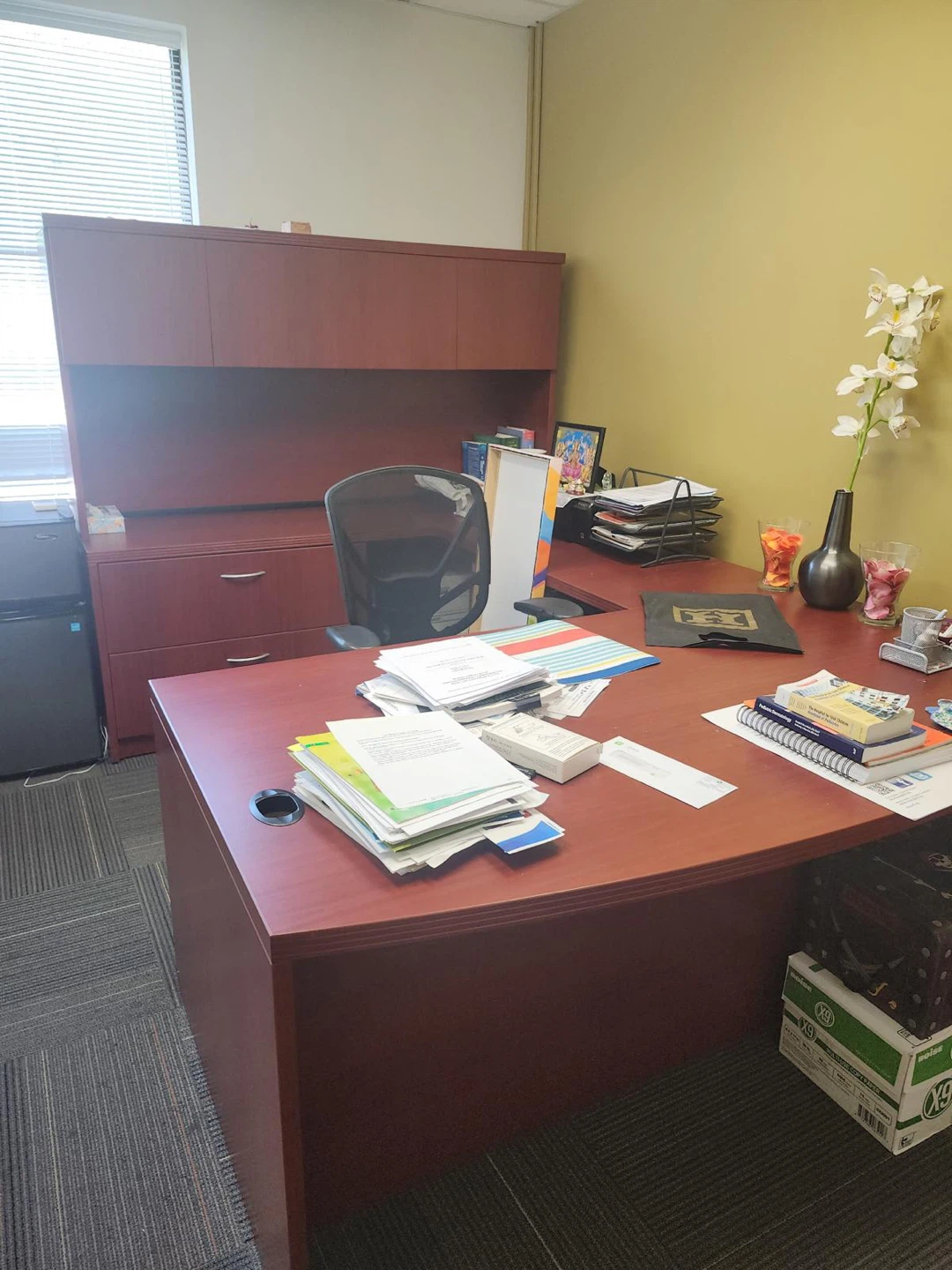 Office Furniture Set - Desk, Hutch, Bookcase - photo 3