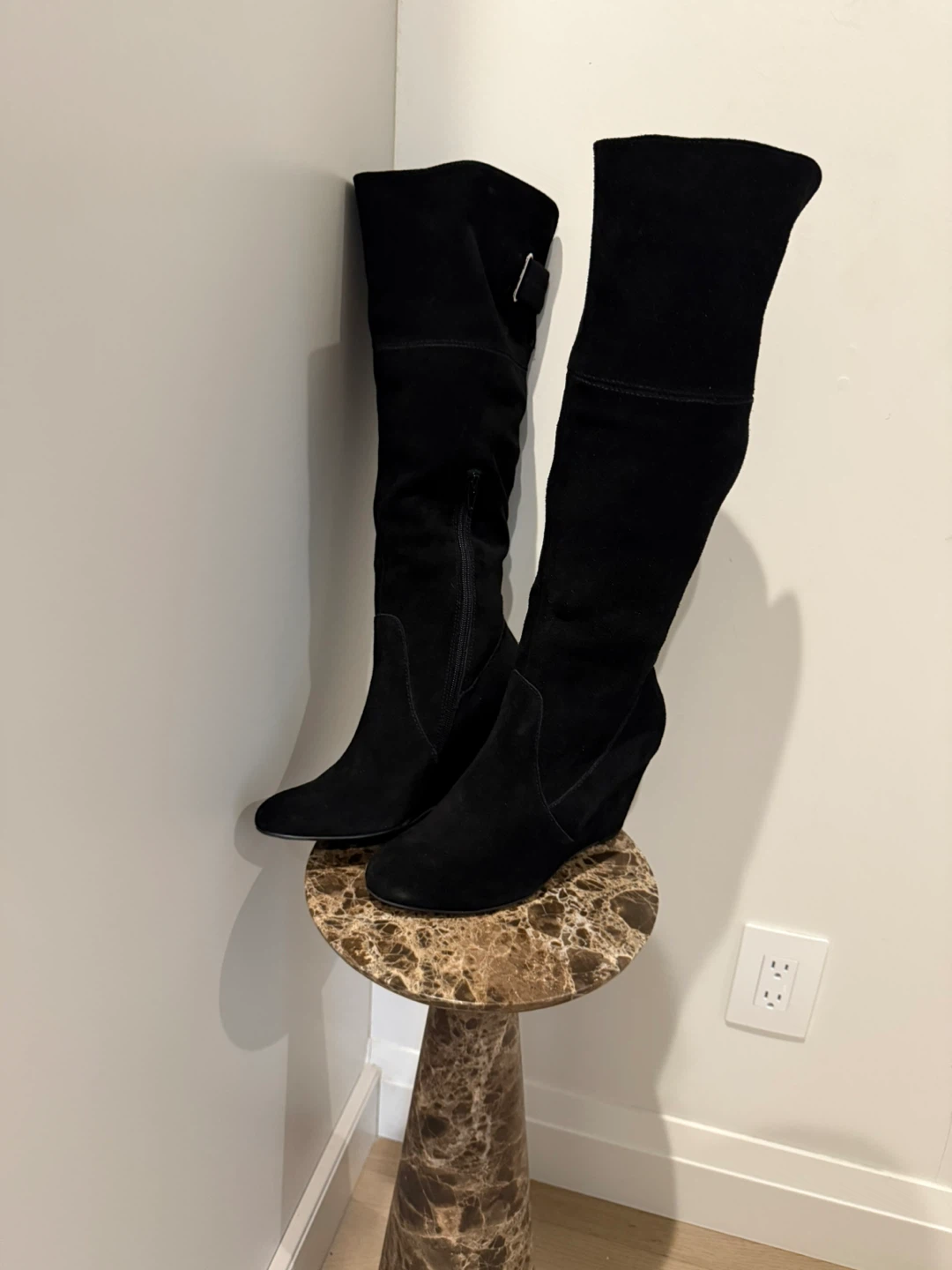 Nine West - size 8 black suede wedge boots - new - photo 4