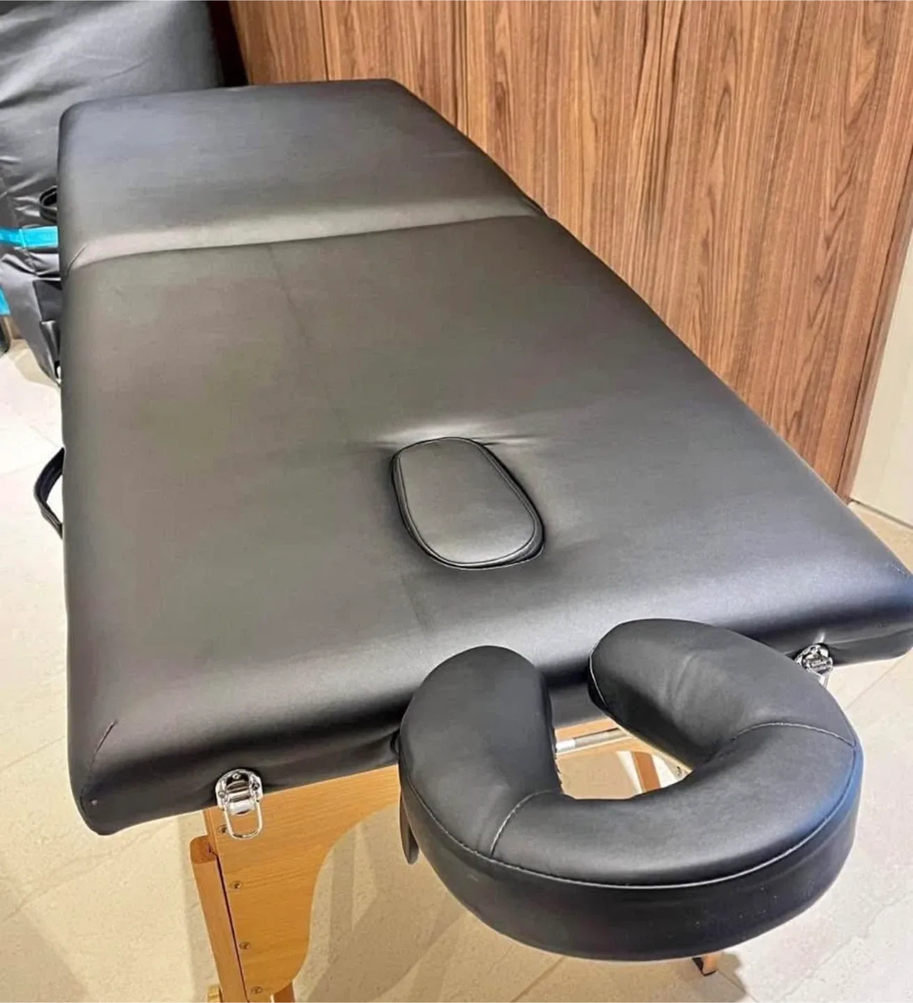 Portable Massage Table image indicator(2)