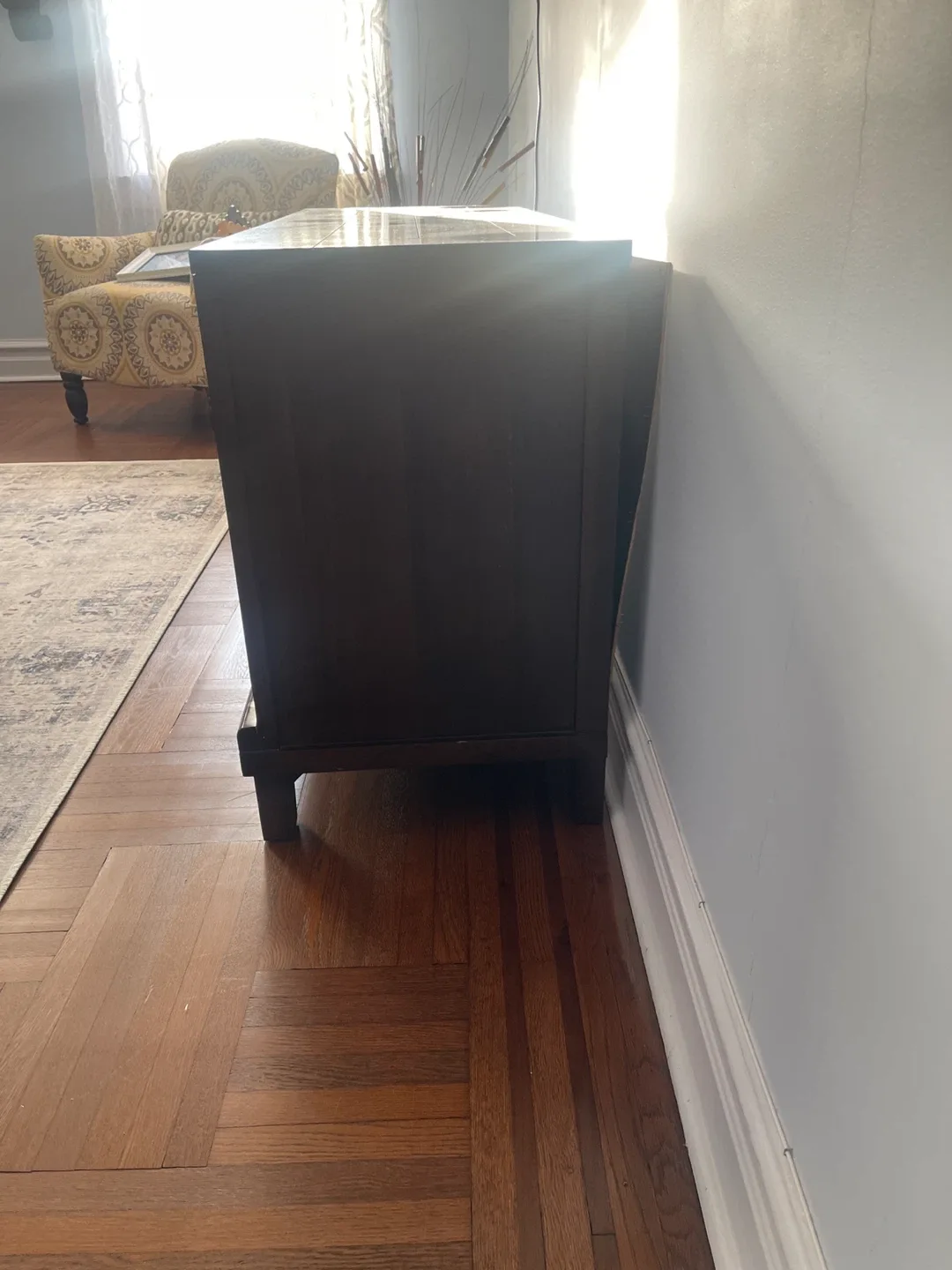 Wooden TV Stand Media Console image indicator(2)