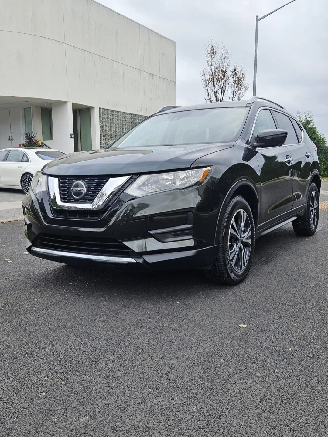 2019 Nissan rogue SV image indicator(10)