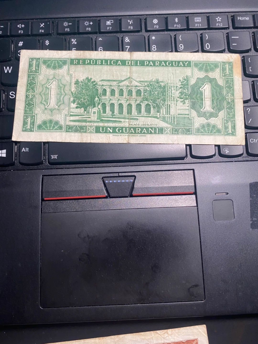 Un Guarani bank note - photo 2