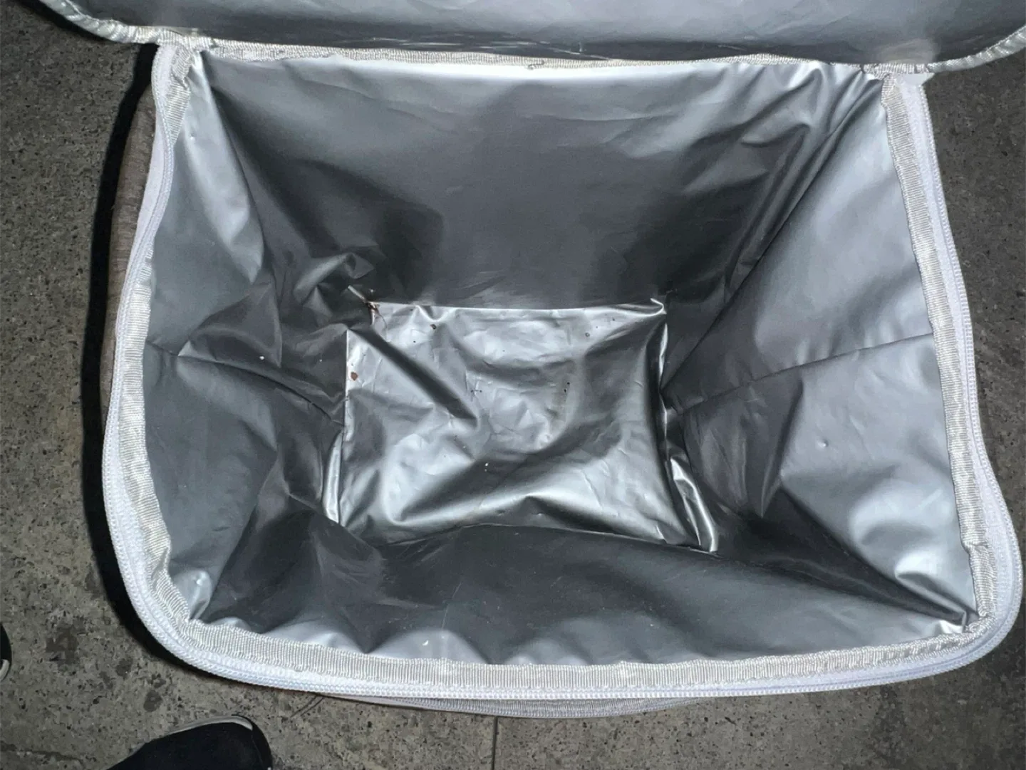 SDLINR Rolling Cooler Bag - Black image indicator(2)