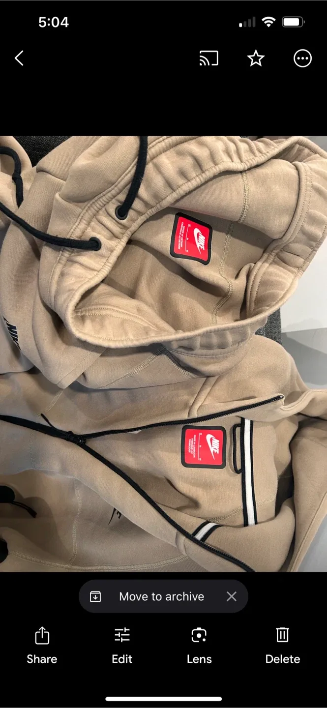 Nike Tech Fleece Set - Hoodie and Pants image indicator(6)