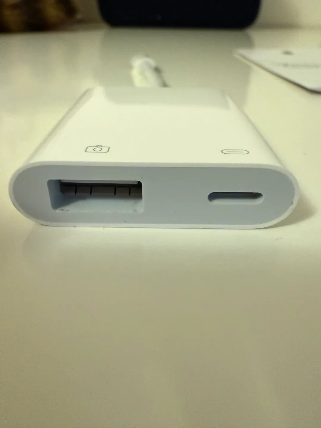 Apple Lightning to USB 3 Camera Adapter image indicator(2)