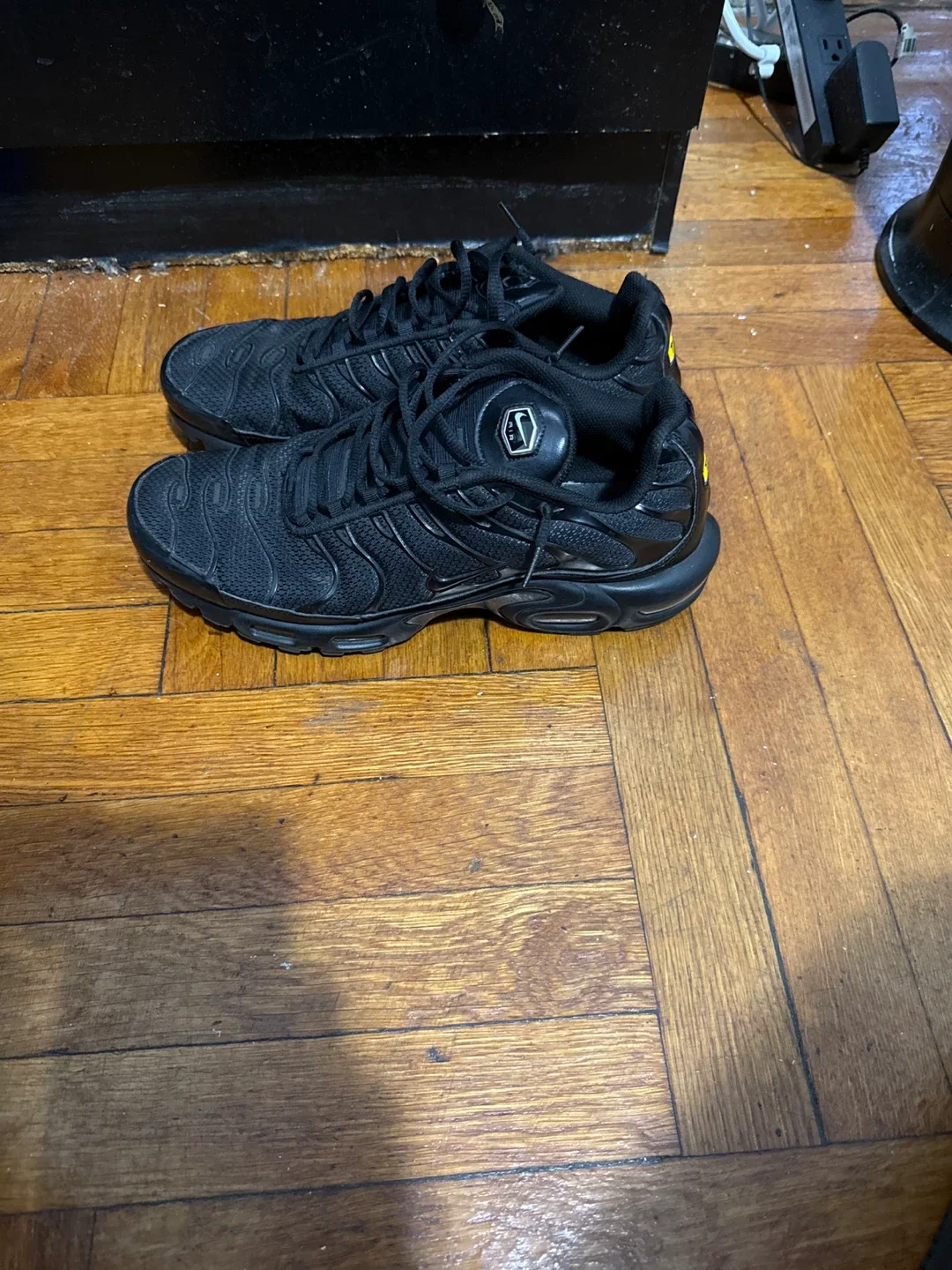 Nike Air Max Plus TN Black image indicator(2)