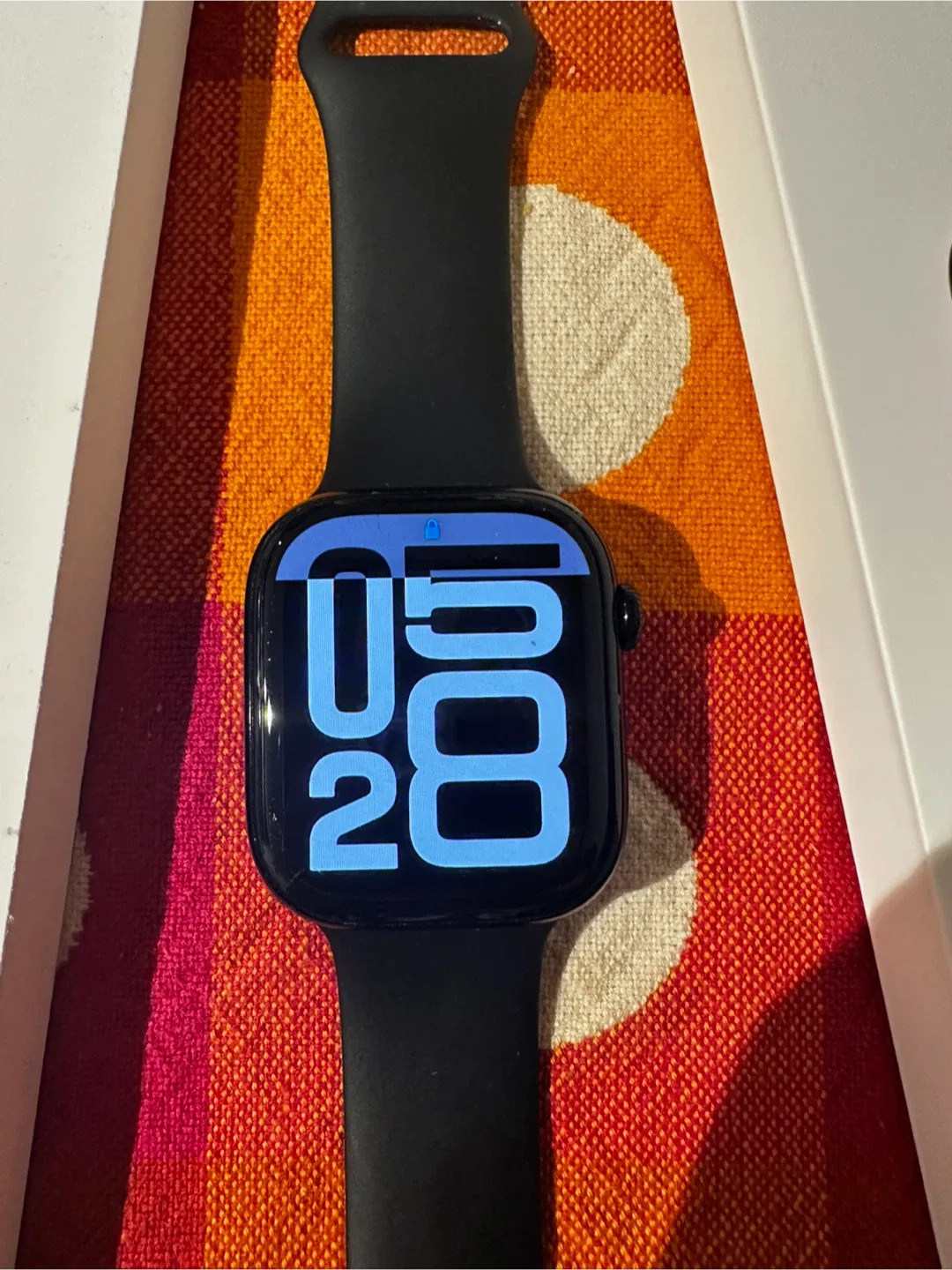 Apple Watch Series 10 46mm Black - Like New! image indicator(2)