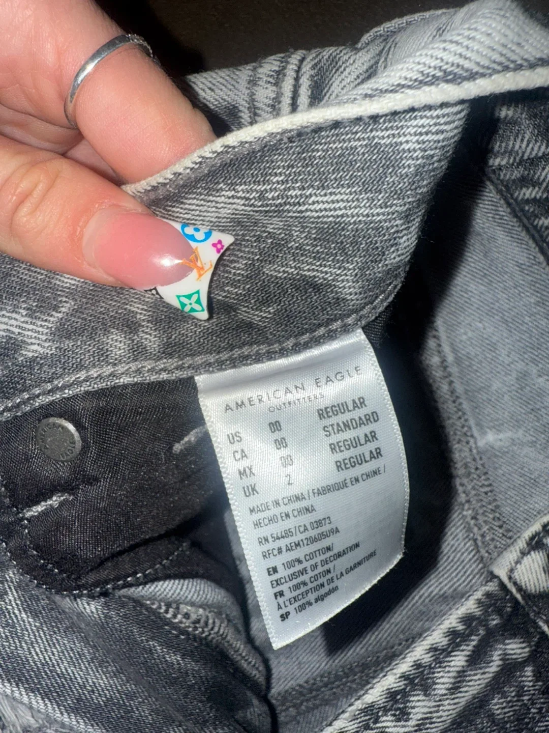 American Eagle Distressed Jeans - Size 00 image indicator(4)