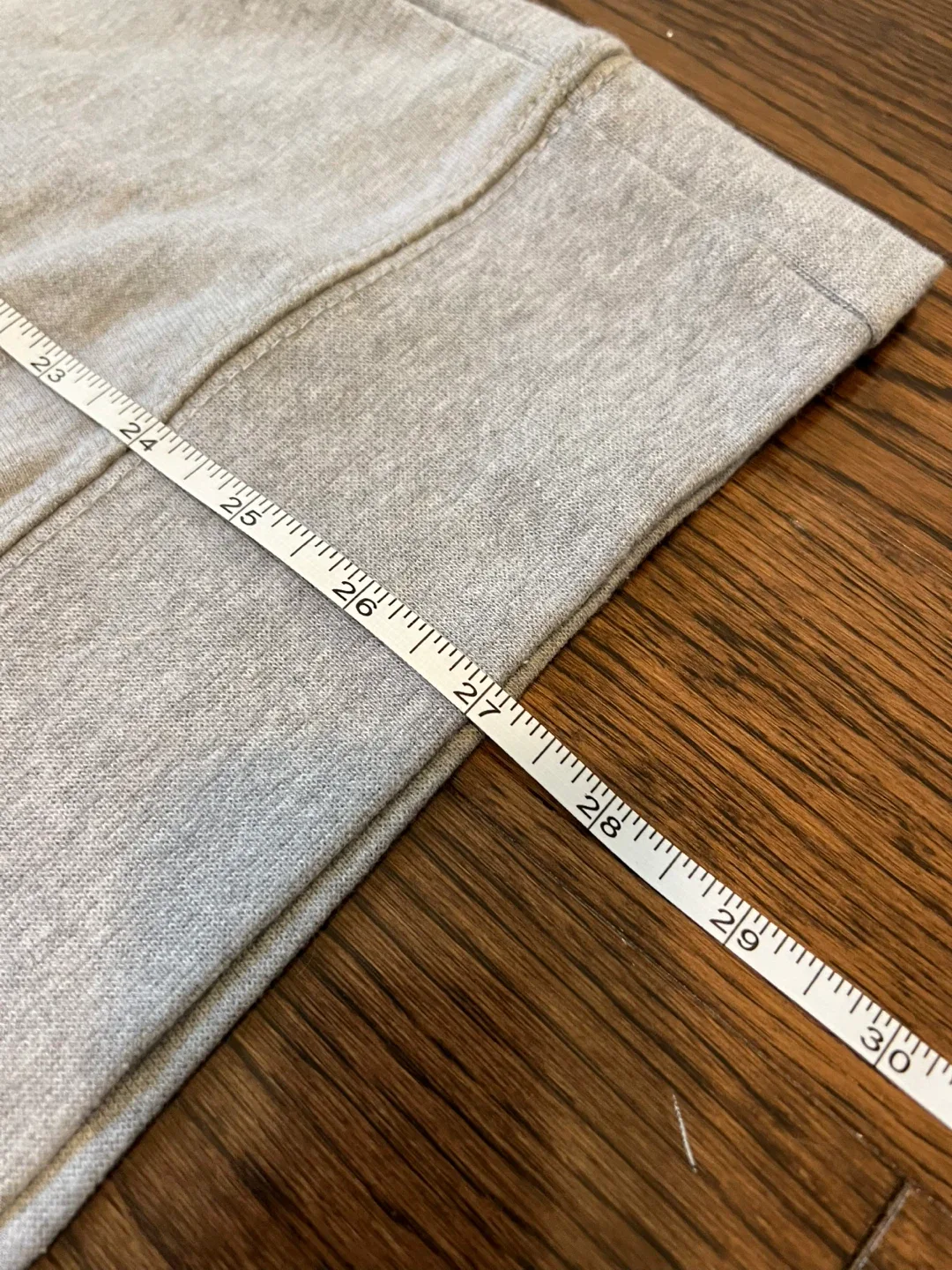 NBA Toronto Raptors Grey Sweatshirt - XL image indicator(7)