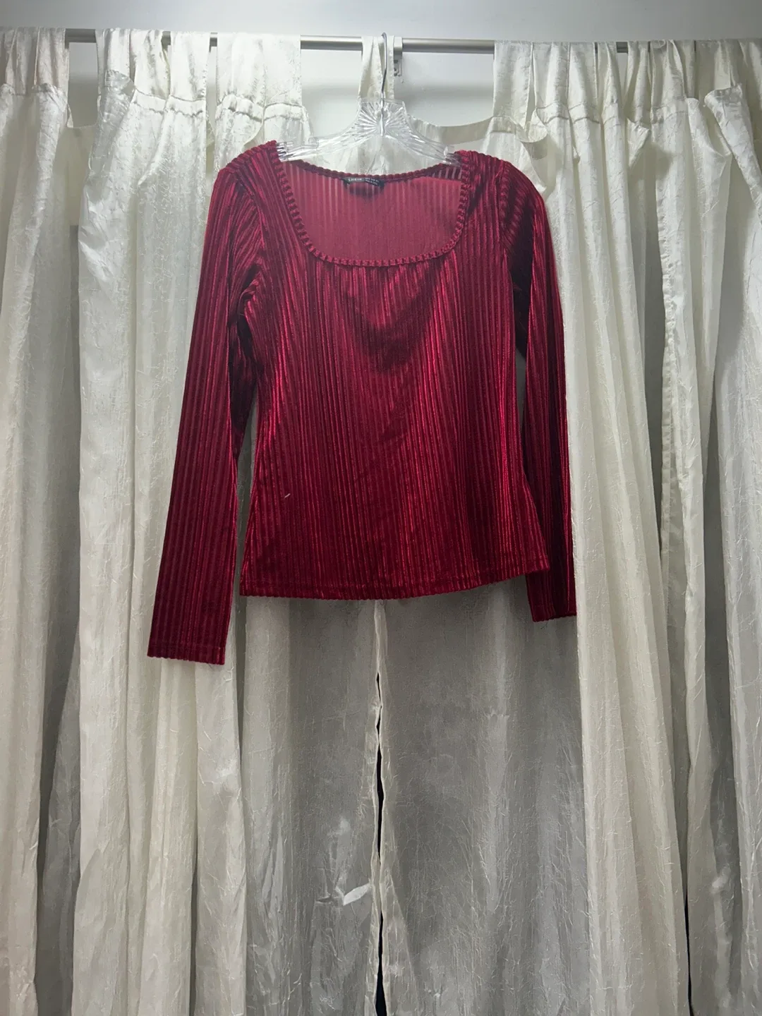 SHEIN Red Velvet Long Sleeve Top thumbnail