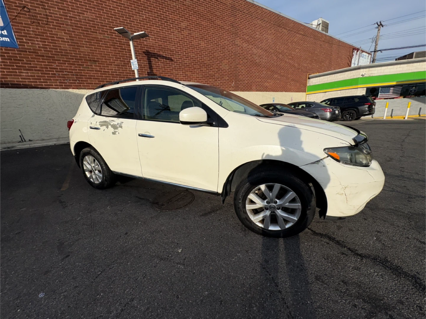 Nissan Murano SUV - White - photo 4