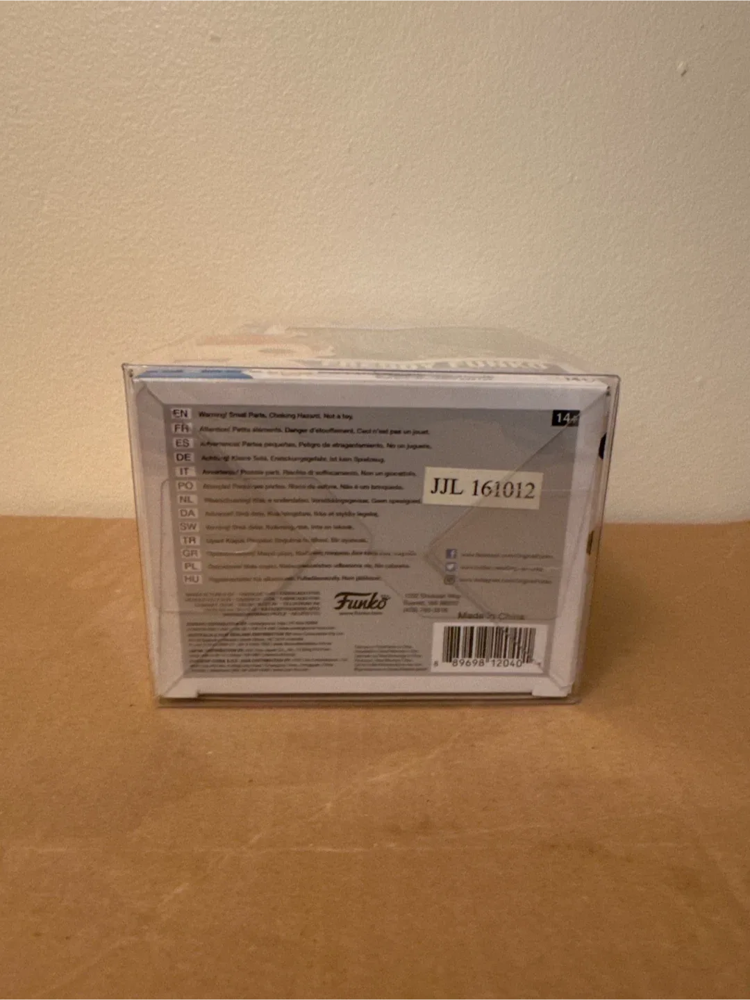 Funko POP! Freddy Funko #10 Super Hero Gamma Green Glow LE 5000 image indicator(2)