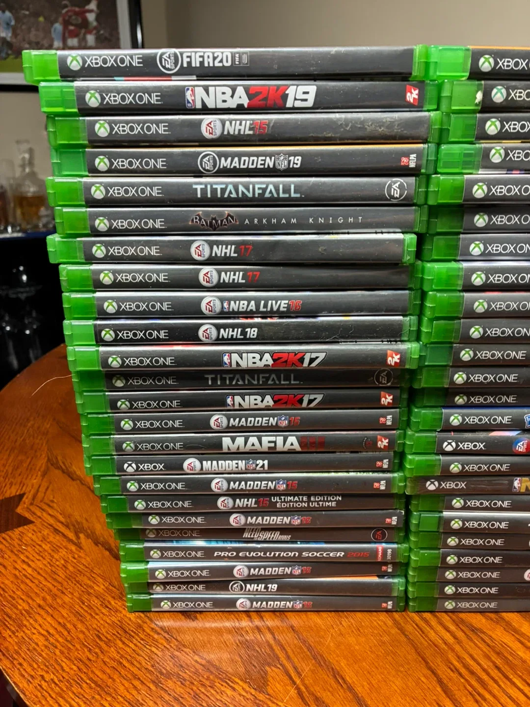 Xbox One Games Bundle image indicator(2)