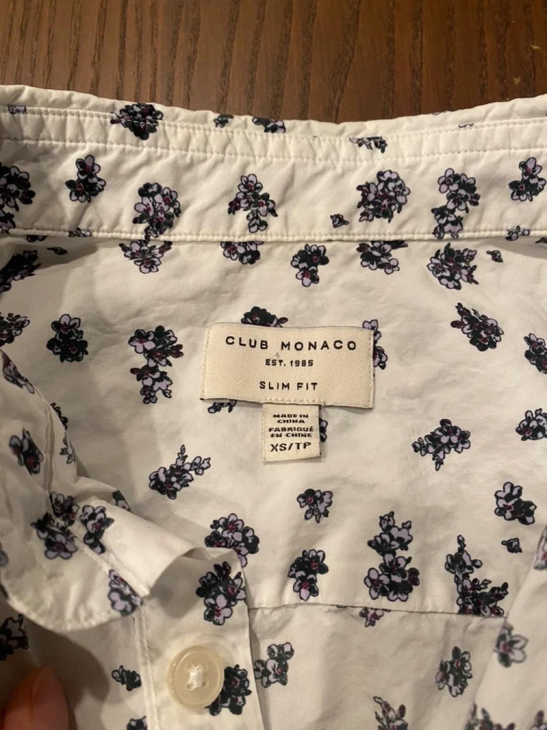 Club Monaco Slim Fit Floral Shirt XS (Men) image indicator(2)