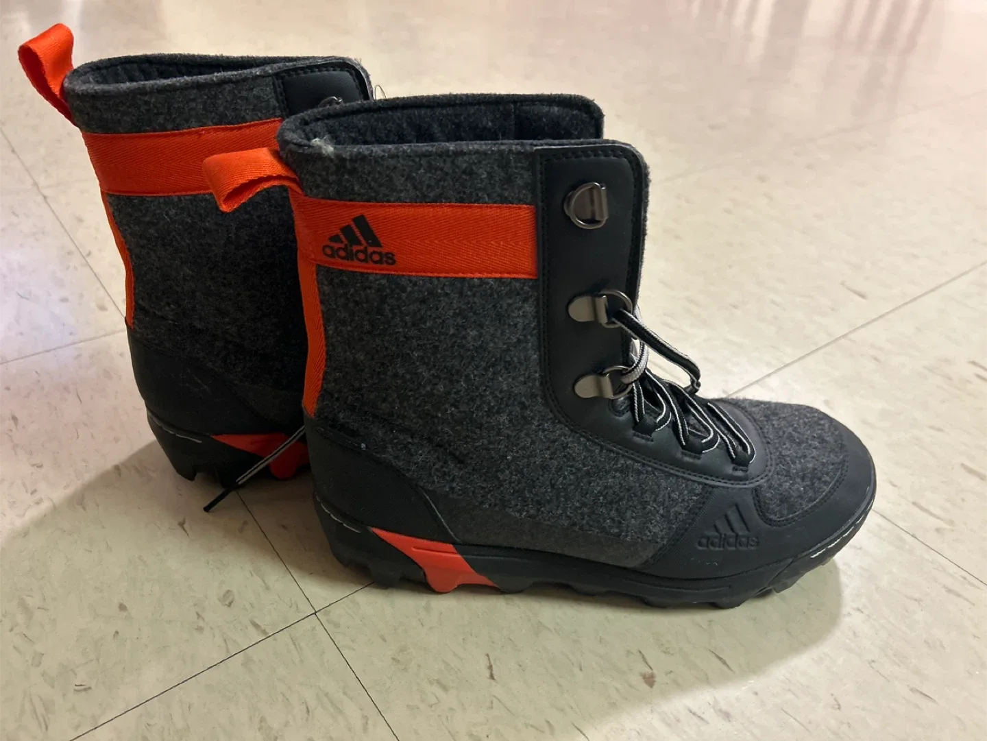 Adidas Winter Boots - Size 9 image indicator(2)