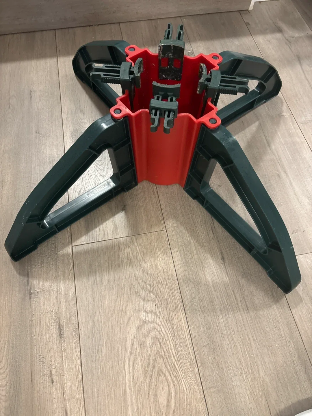 Omega Tree Christmas Tree Stand image indicator(5)