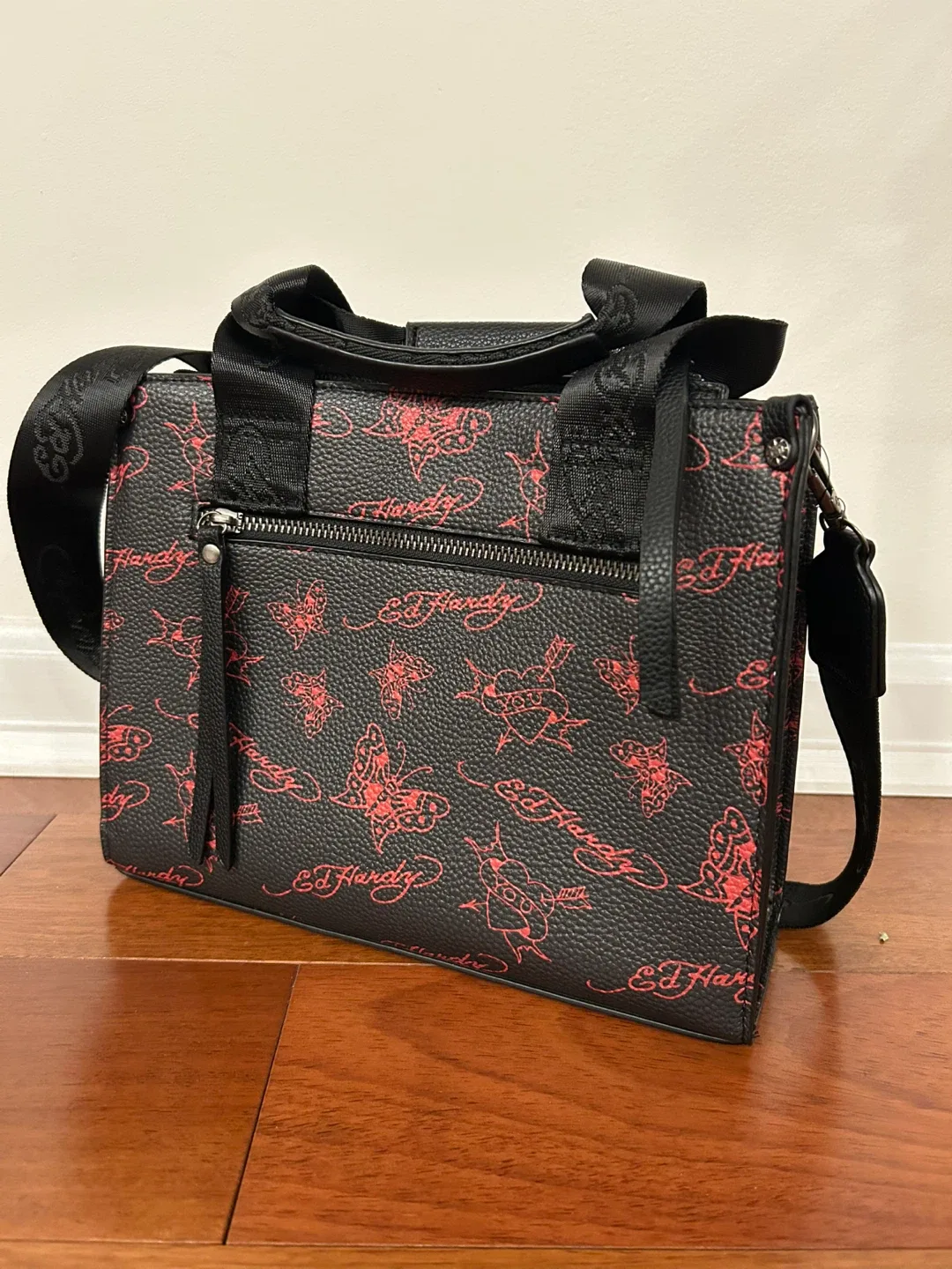 Ed Hardy Black/Red Tote Bag - New! image indicator(4)