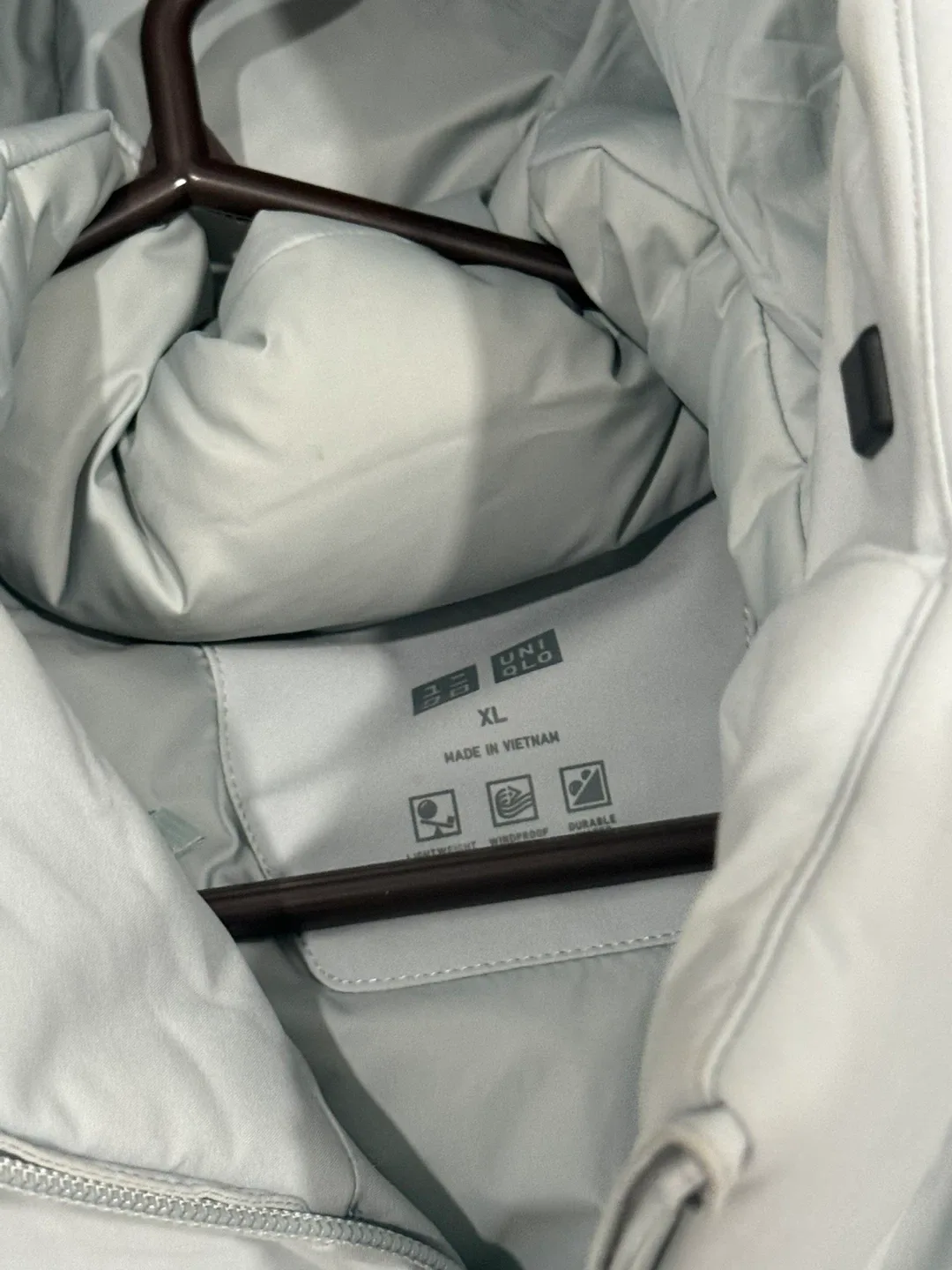 Exclusive Uniqlo Light Down Puffer Jacket - XL image indicator(2)