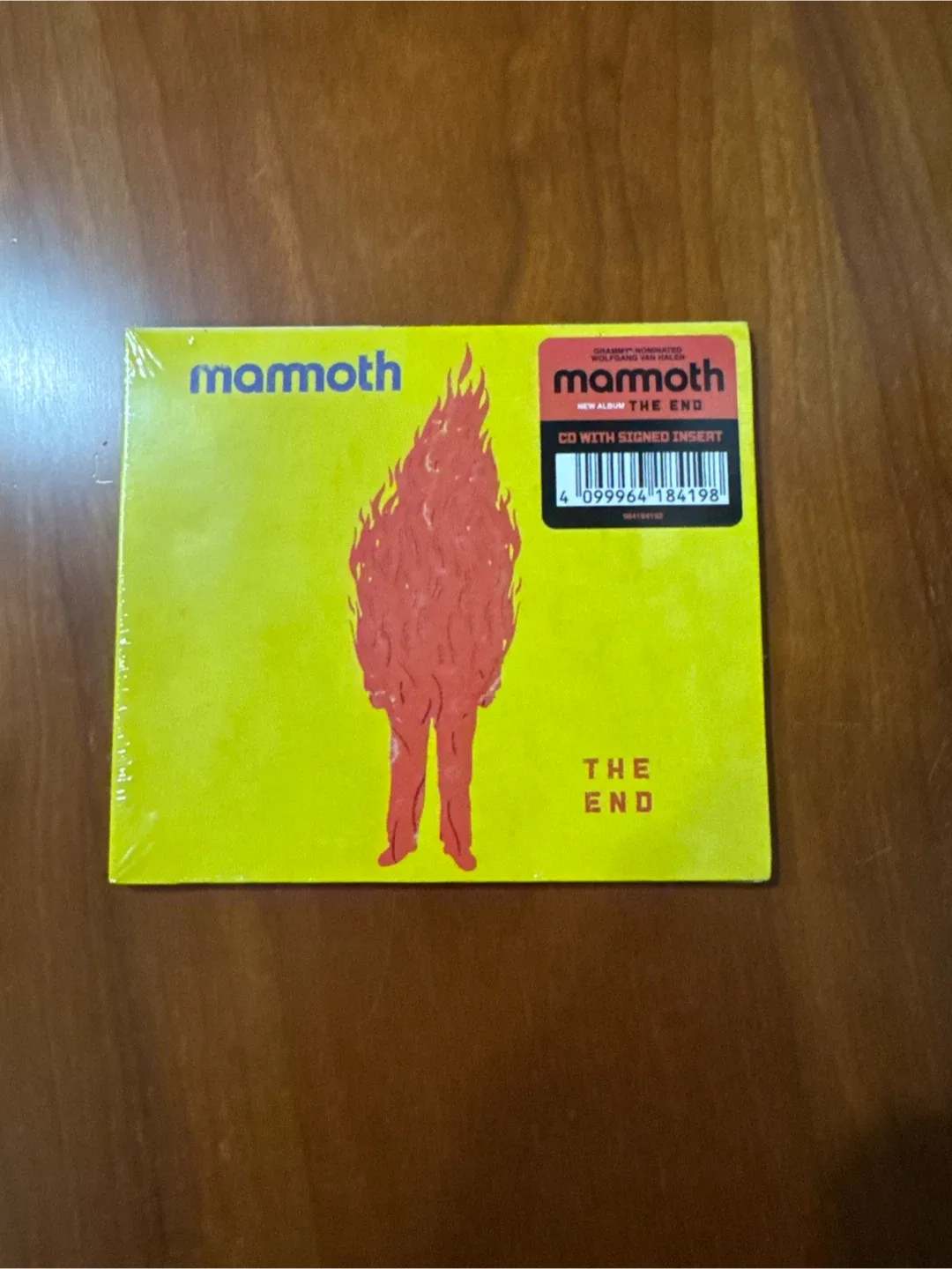 Mammoth WVH - The End (CD with Signed Insert) image indicator(3)