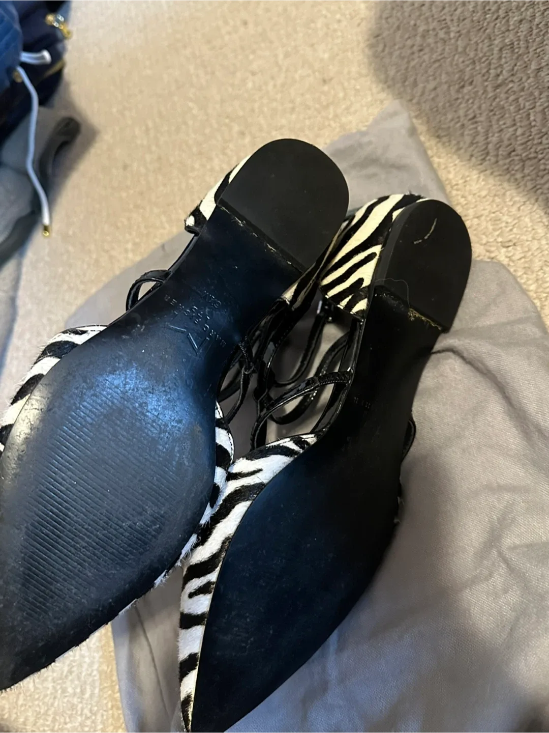 Closet Sell image indicator(5)