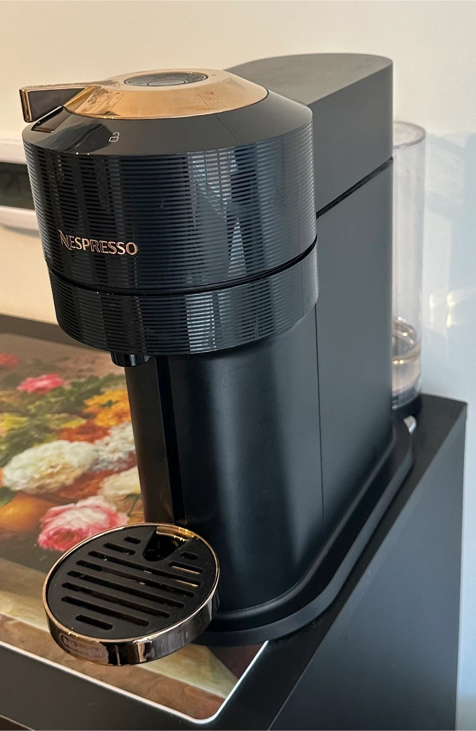 Nespresso Vertuo Next Coffee Machine by DeLonghi