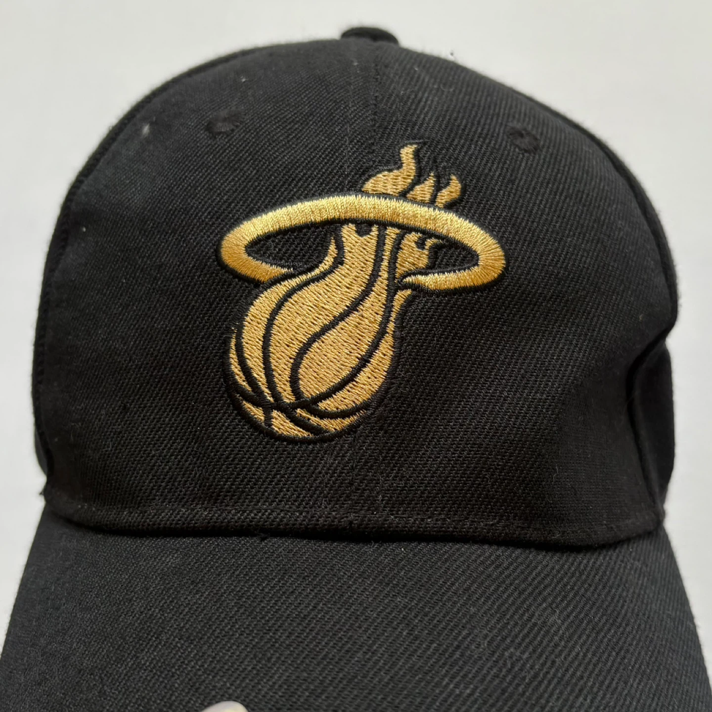 Miami Heat NBA Black Gold Snapback Hat Cap Miller Genuine Draft - photo 3
