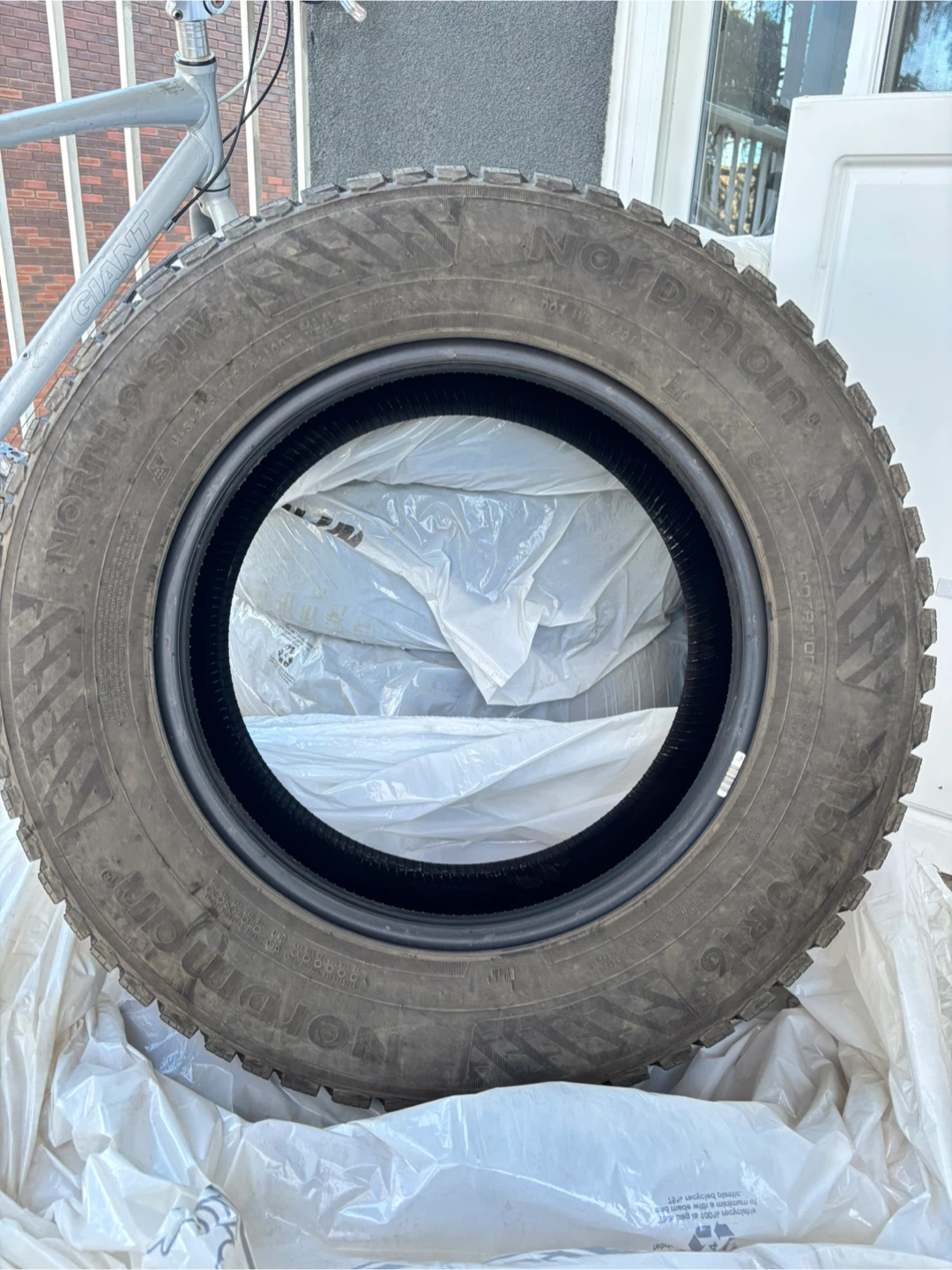 Winter Tires Nordman North 9 SUV - 215/70R16 - photo 4