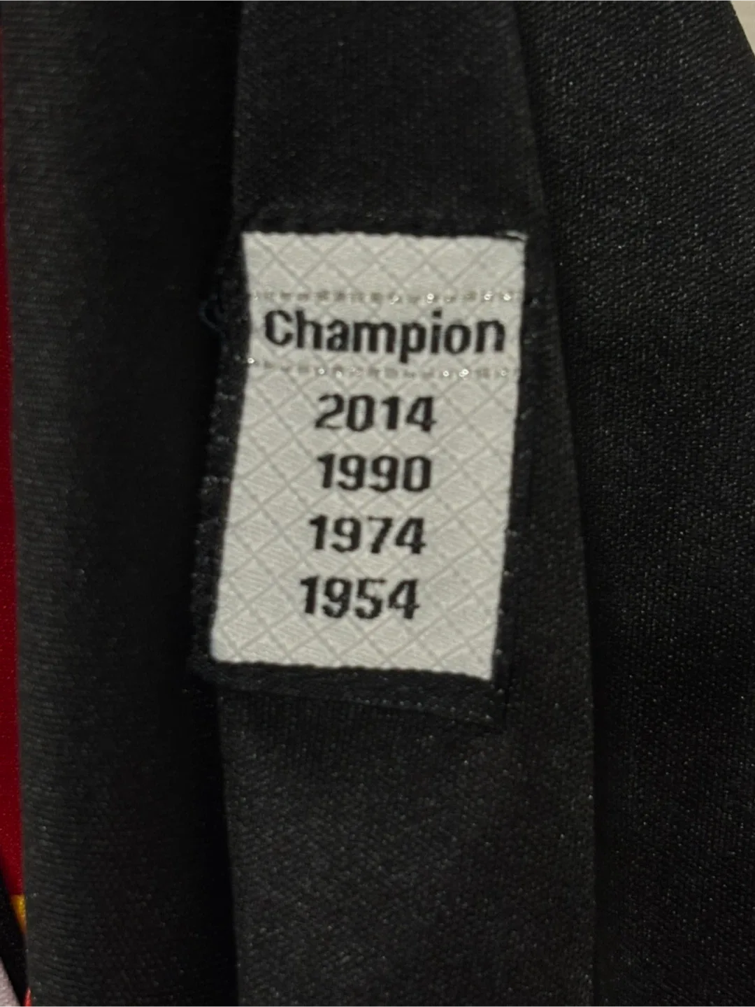 Germany Soccer Jersey - (men’s  medium) image indicator(3)