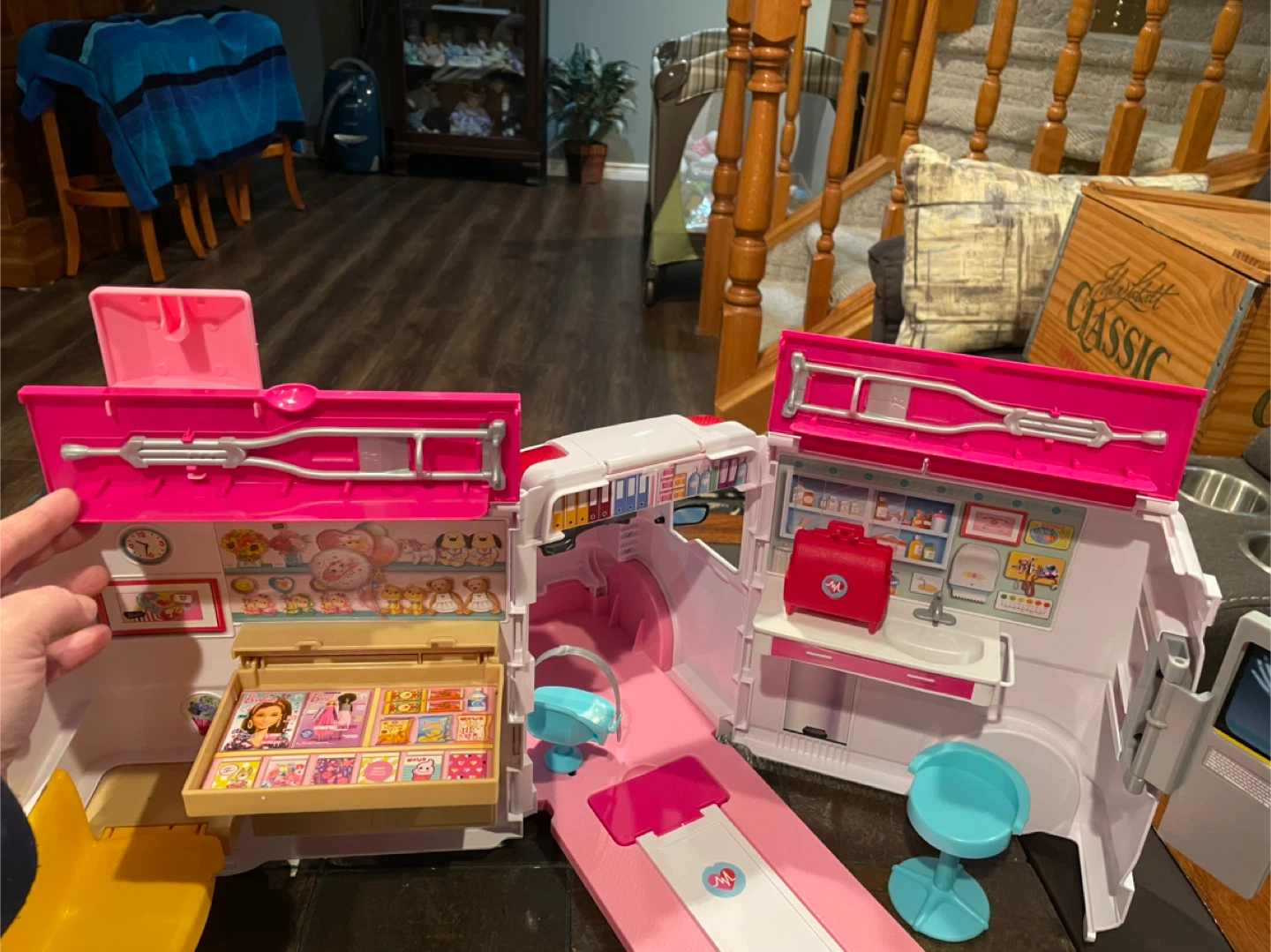 Barbie Care Clinic Ambulance - photo 5