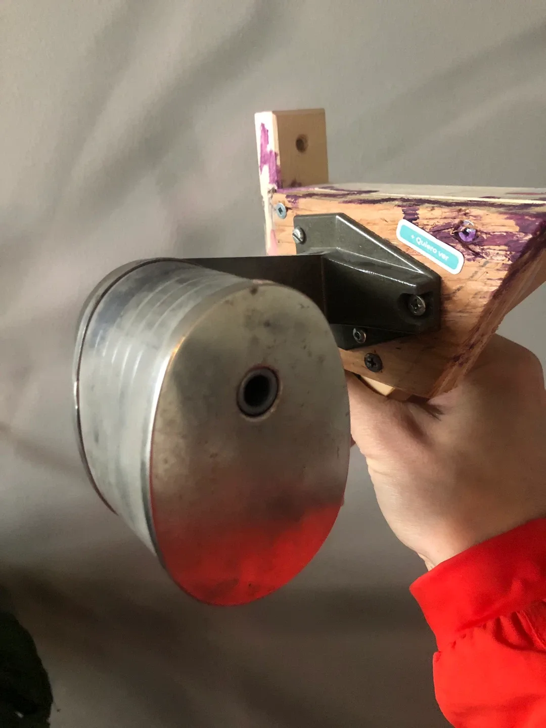 Wall mounted pencil sharpener image indicator(2)