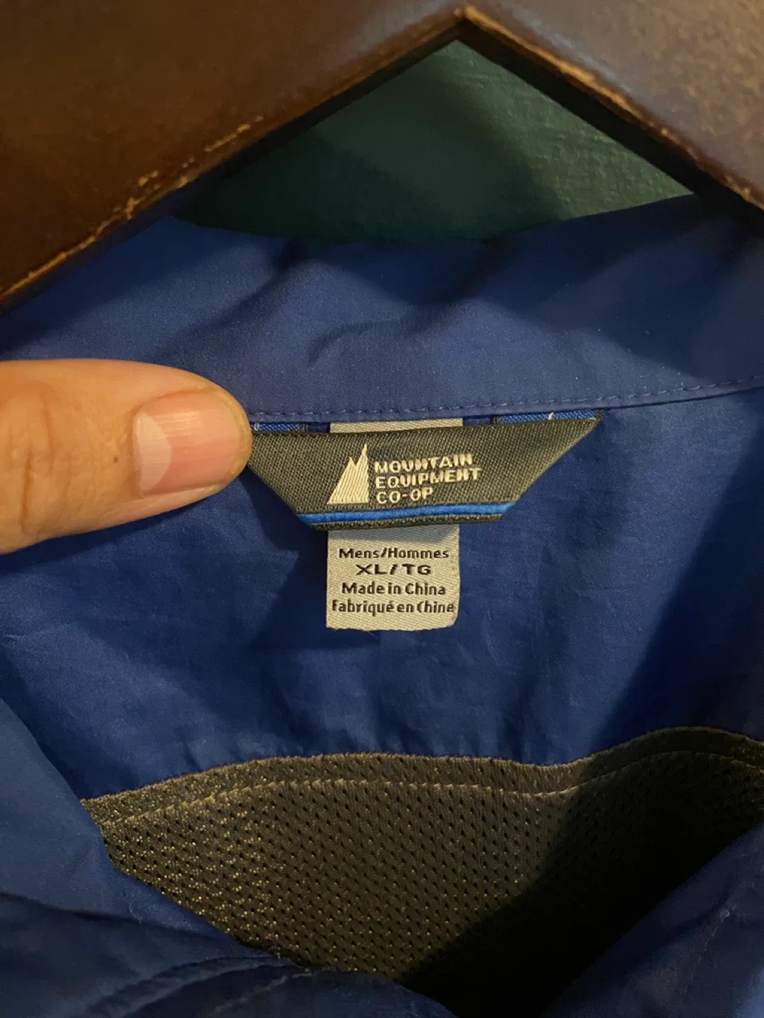 MEC Blue windbreaker - XL - Men image indicator(3)