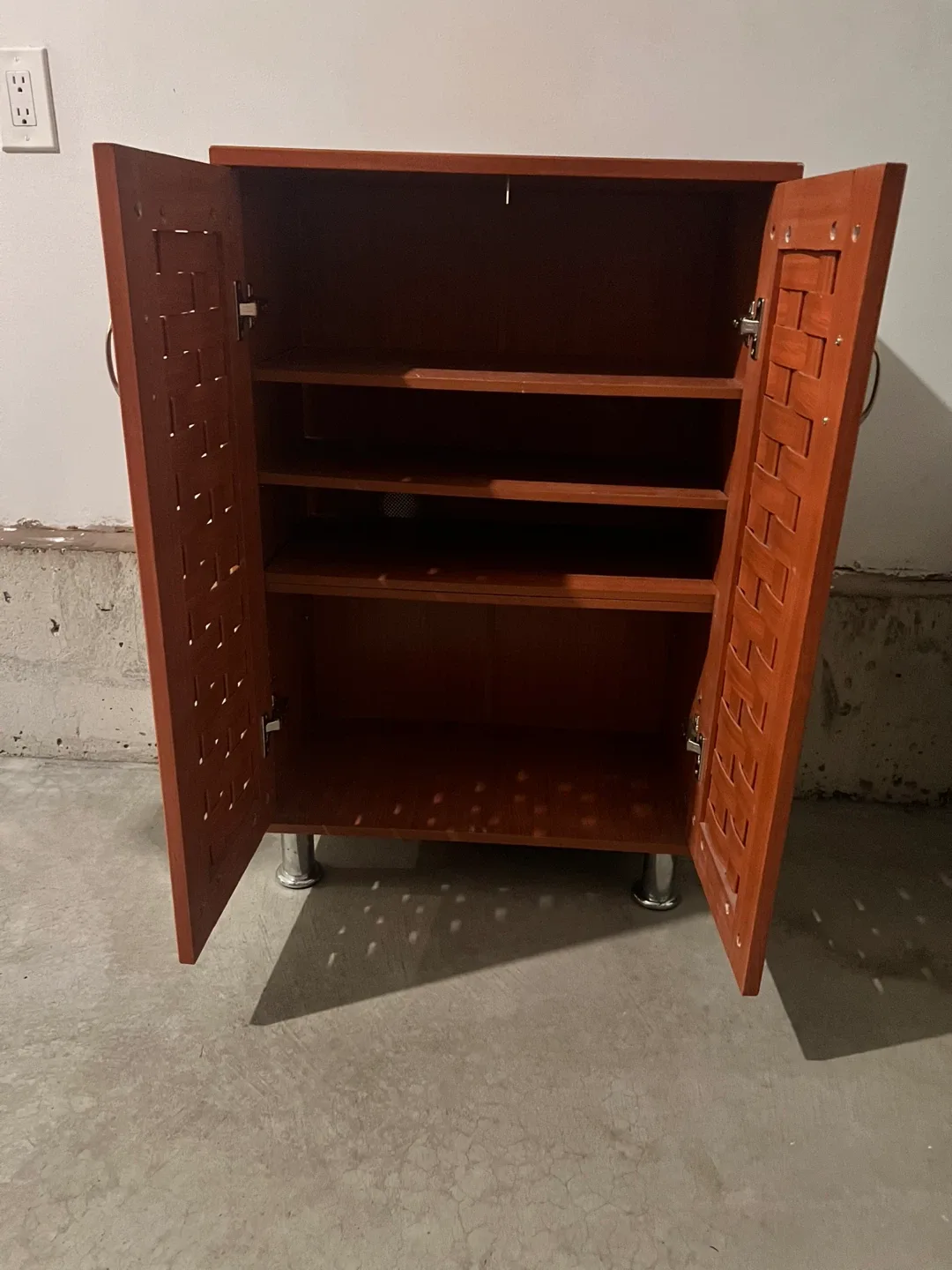 Wooden Shoe Cabinet with Shelves image indicator(2)