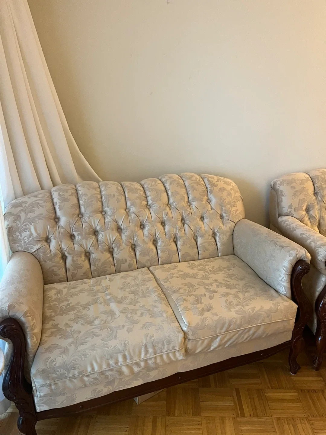 Floral Patterned Loveseat image indicator(2)