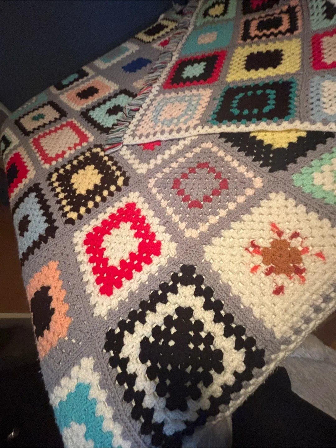 Handmade Crochet Blankets image indicator(2)