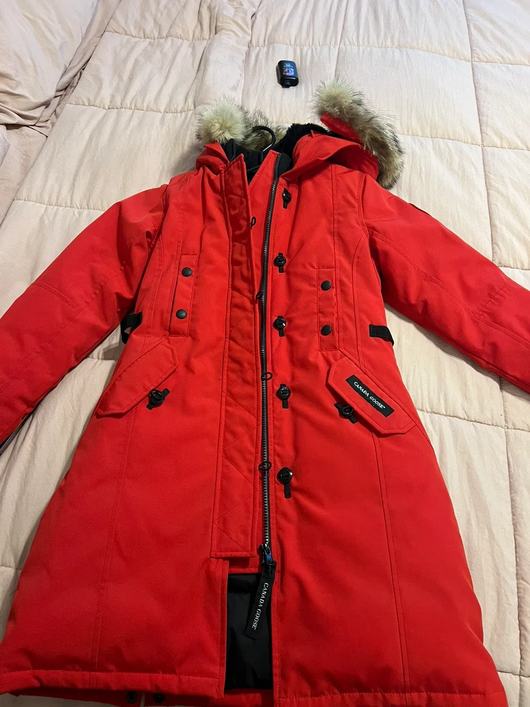 Canada Goose Red Parka image indicator(2)