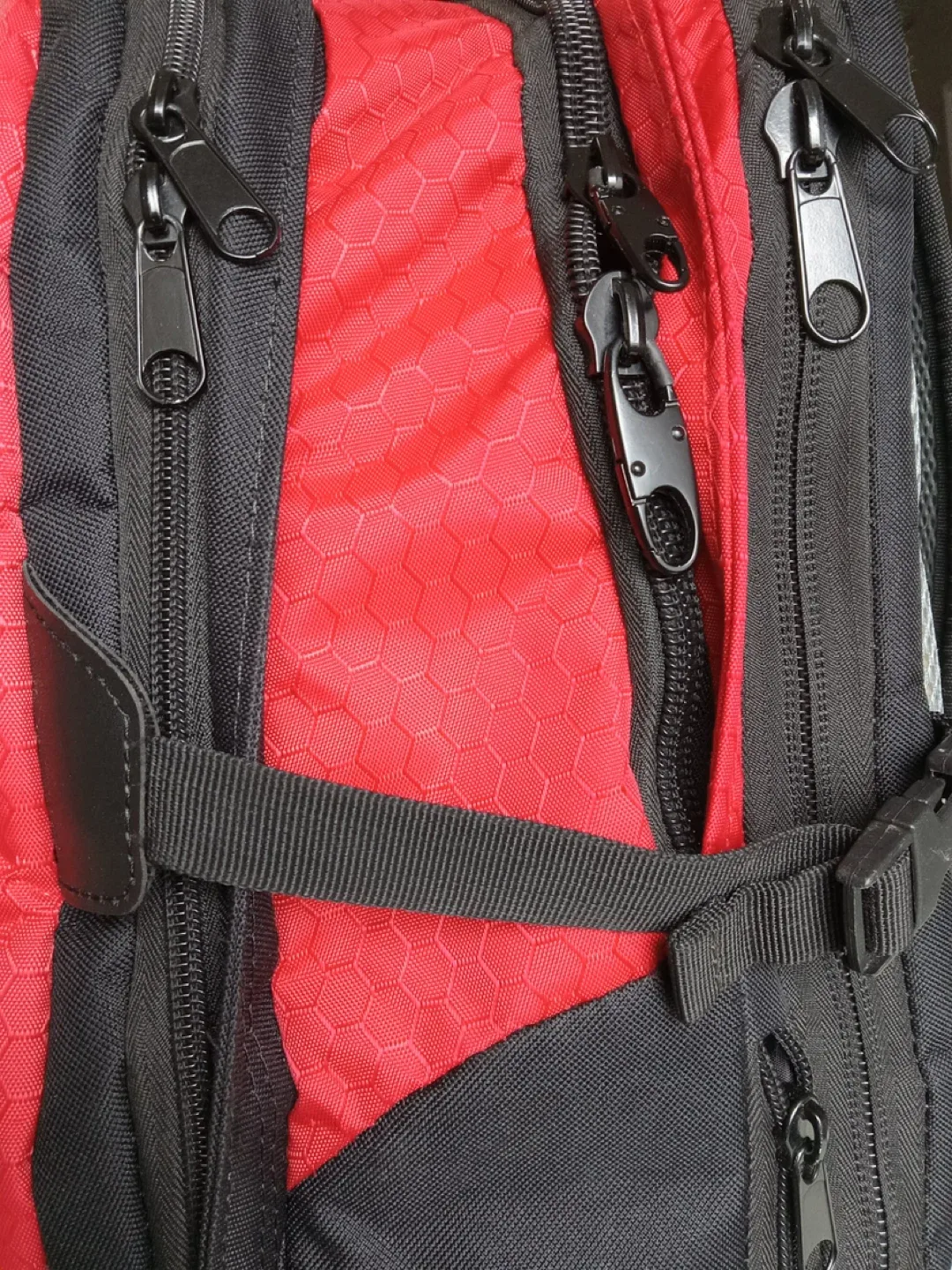 Woller Outdoor Equipment Red Backpack image indicator(2)