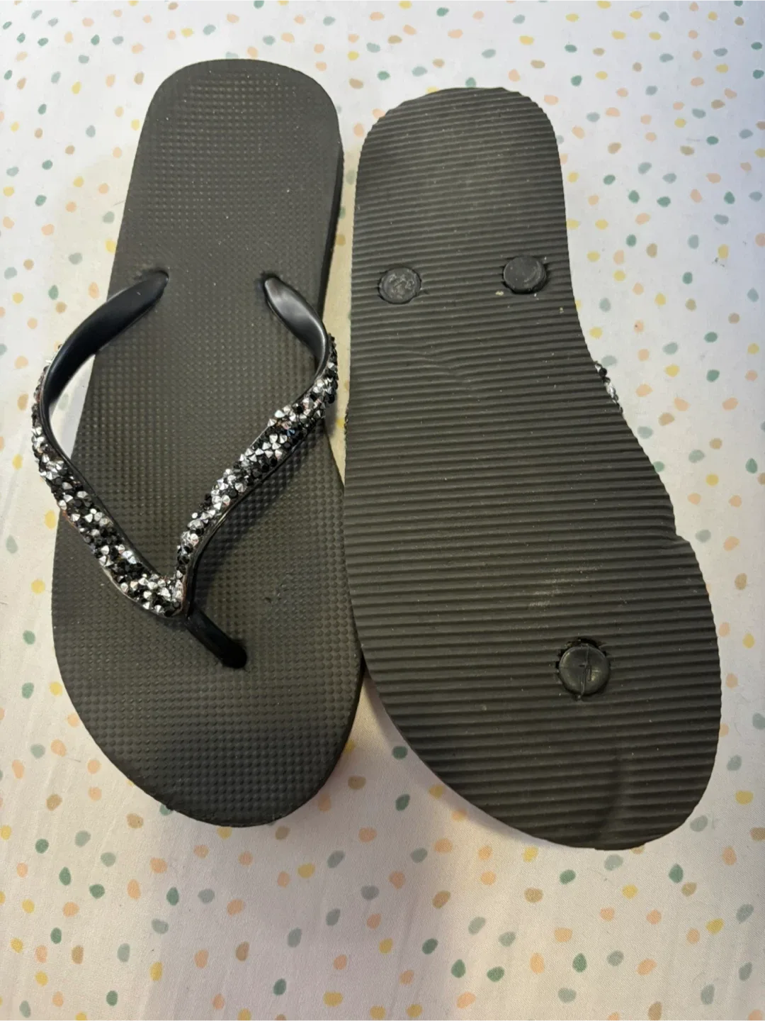 Black Hawaii Floral Flip Flops, Size 6-7 image indicator(2)