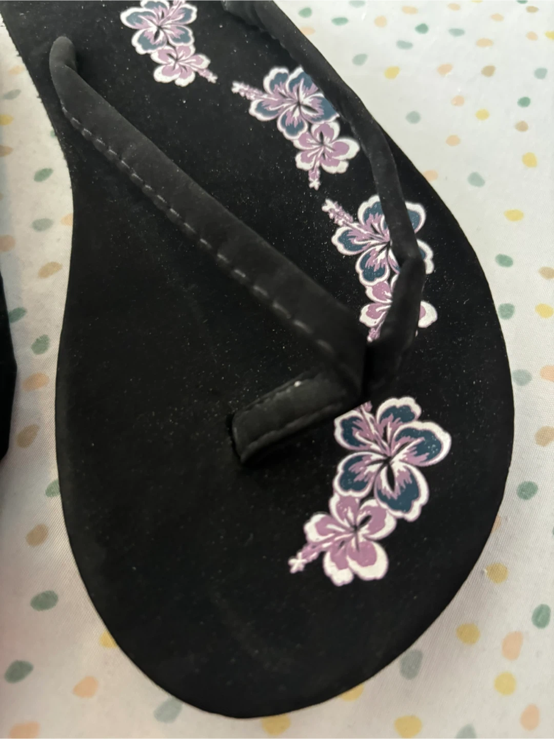 Black Hawaii Floral Flip Flops, Size 6-7 - photo 5