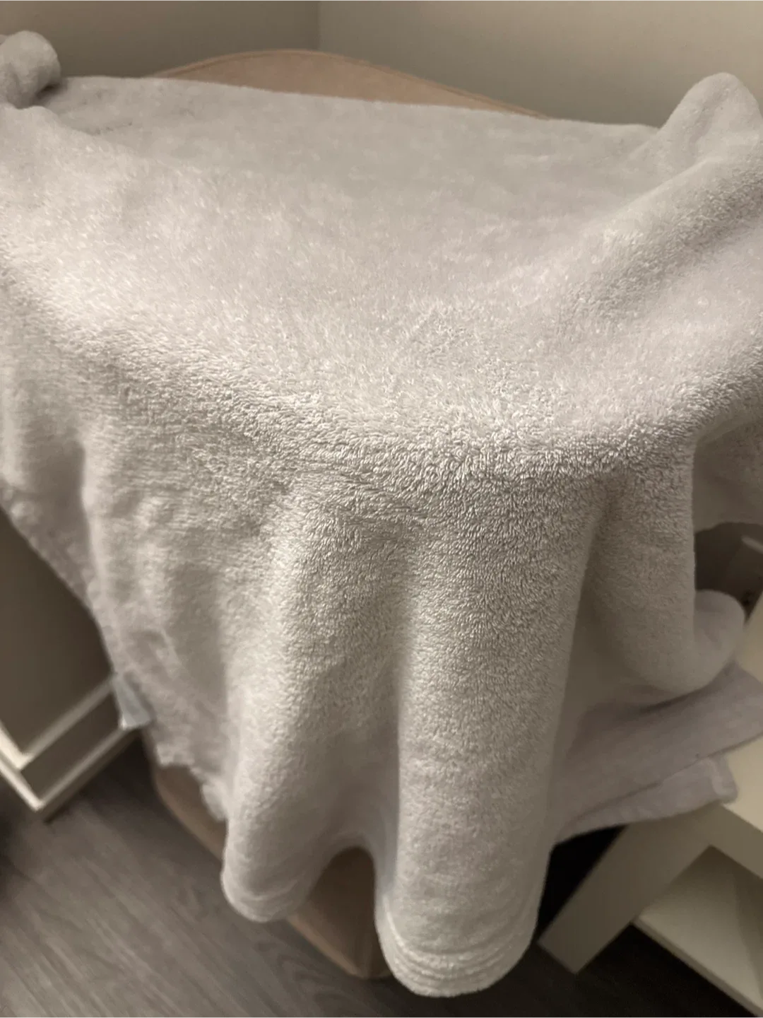 Aquadry Grey Towel thumbnail