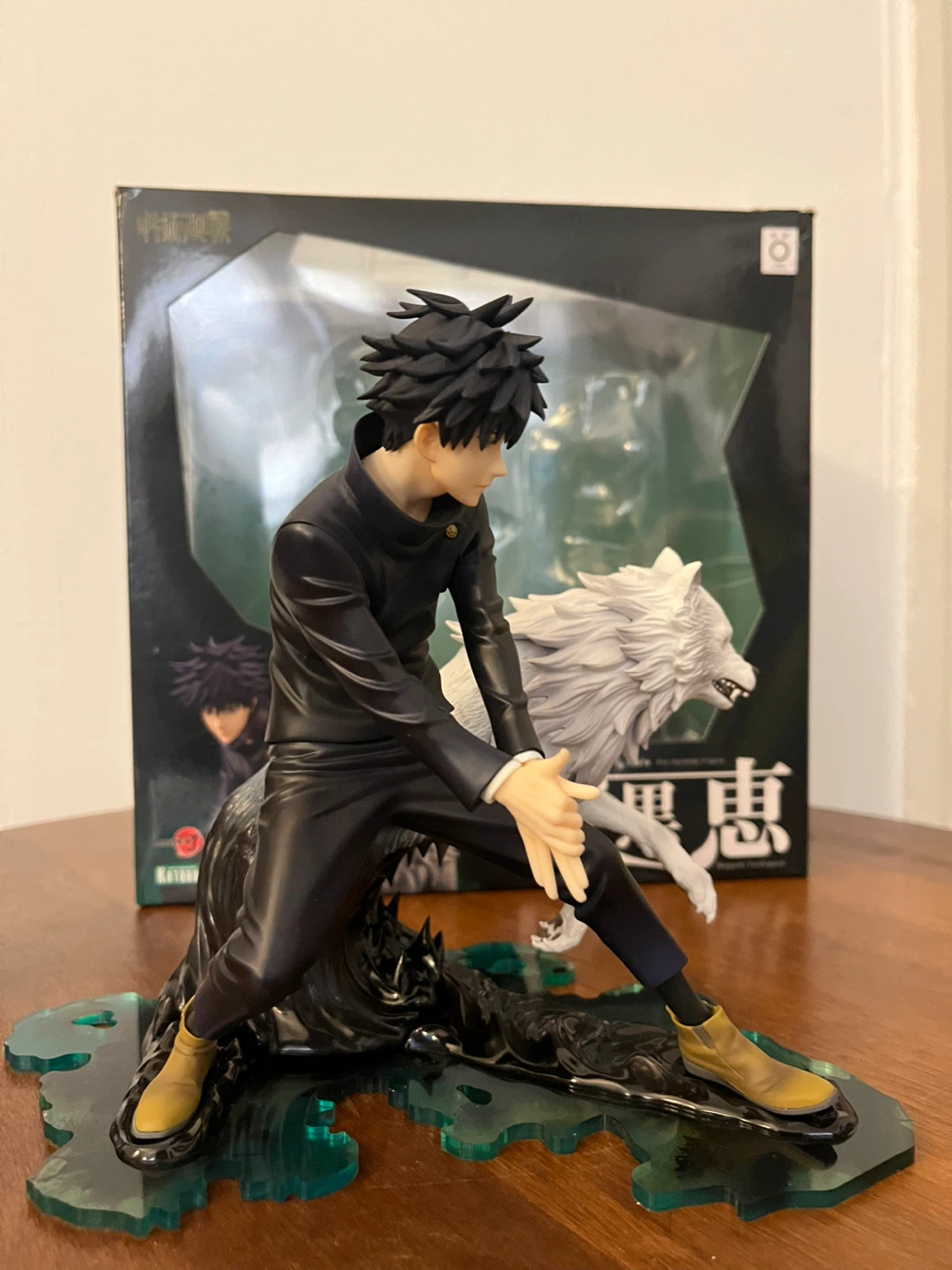 Jujutsu Kaisen - Megumi Fushiguro w/ Divine Dog 1/8 Scale Figure - photo 5