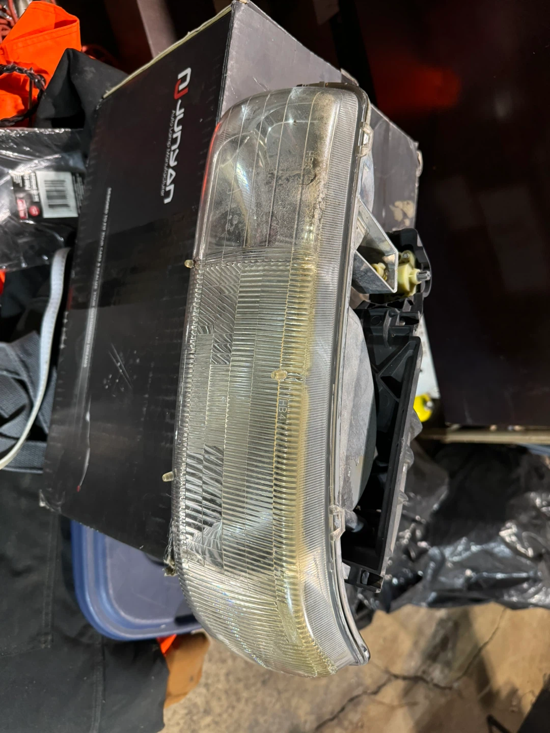 2000- 2006 Chevy Tahoe OEM headlights - photo 2