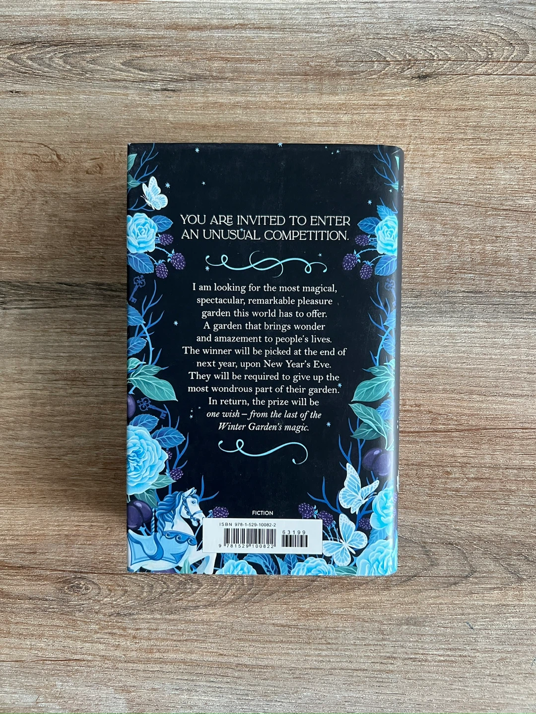 The Winter Garden - Alexandra Bell Hardcover Book - photo 3