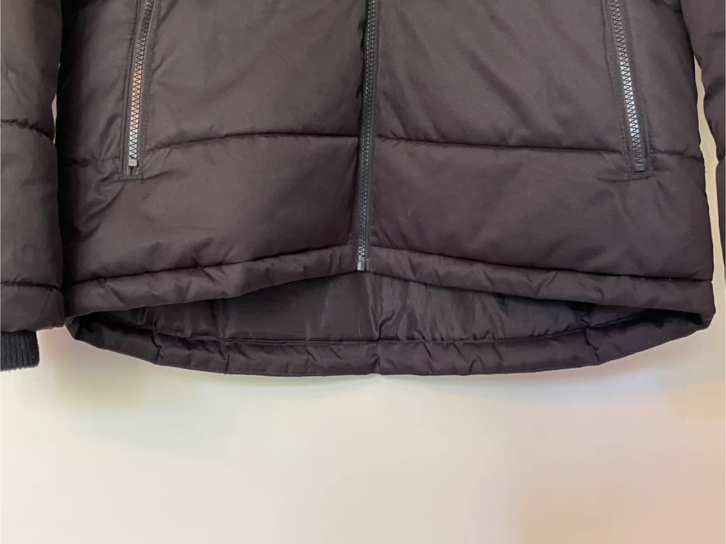 Men’s Winter Puffer Jacket Size Small image indicator(5)