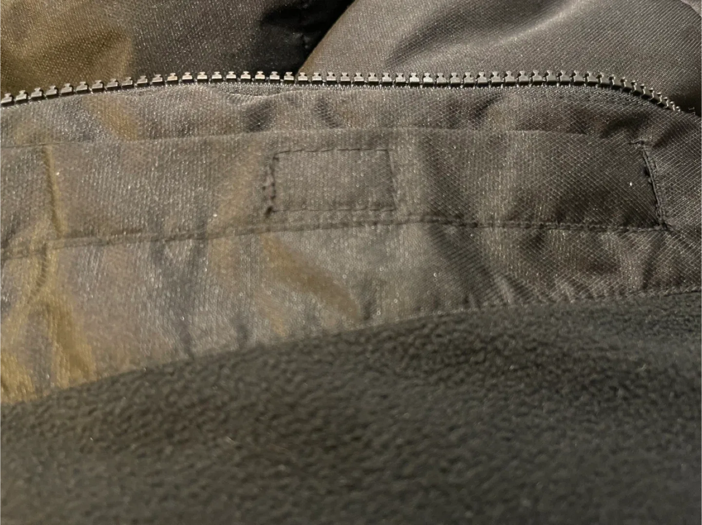 Men’s Winter Puffer Jacket Size Small image indicator(6)