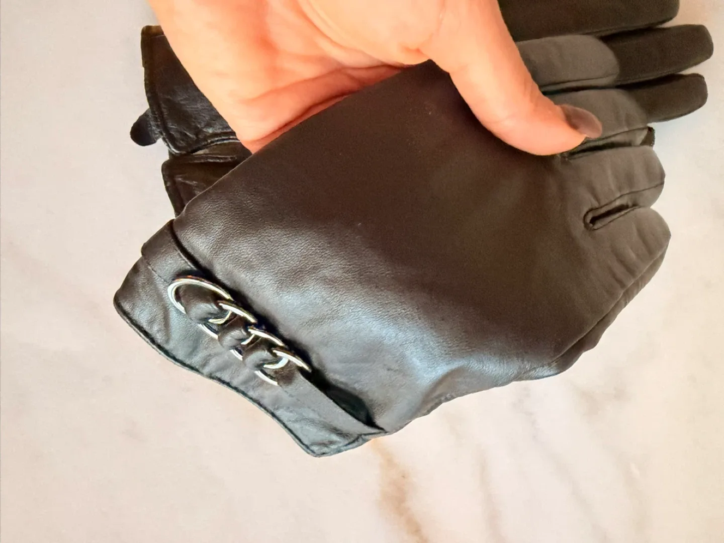 Danier Leather Gloves image indicator(4)