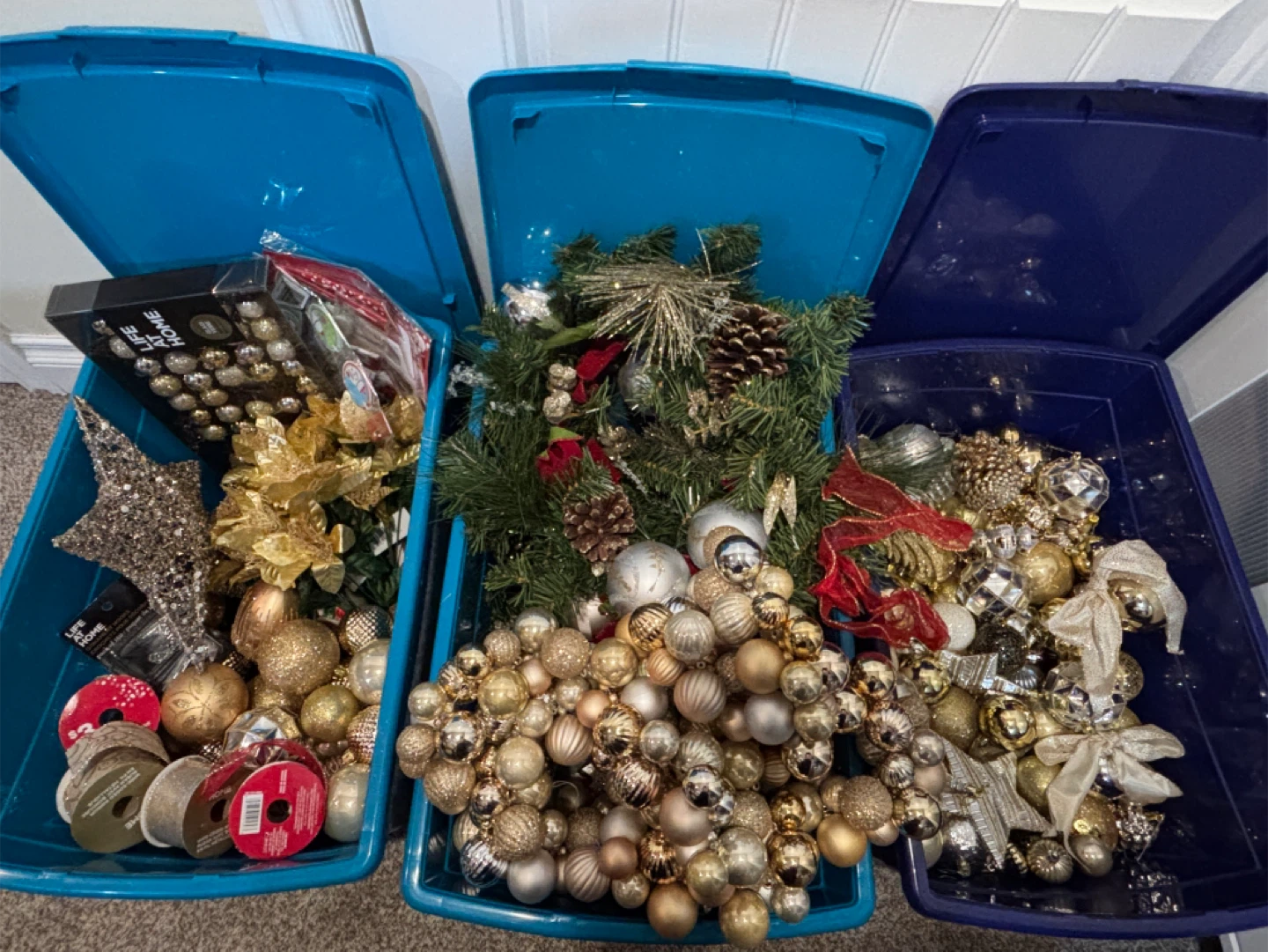 Christmas Ornaments & Decorations